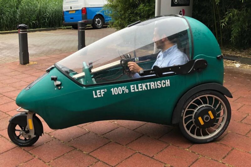 Голландский электромобиль LEF
