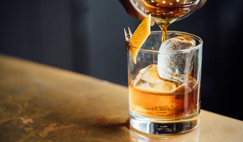 10 классических коктейлей с виски