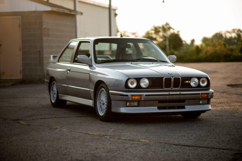 Легендарный BMW M3 E30 из 80-х