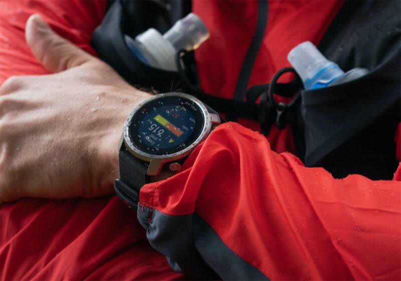 Умные часы Polar Grit X Pro для активного отдыха