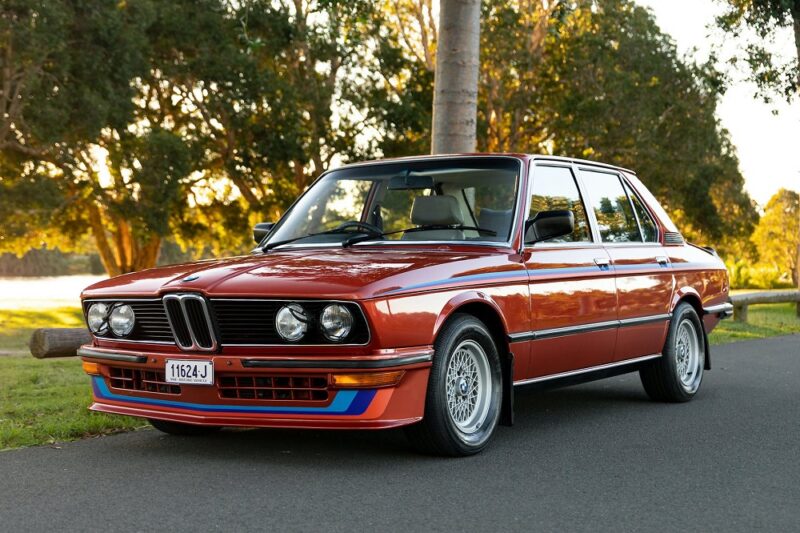Топ 8 производительных BMW из 80-х