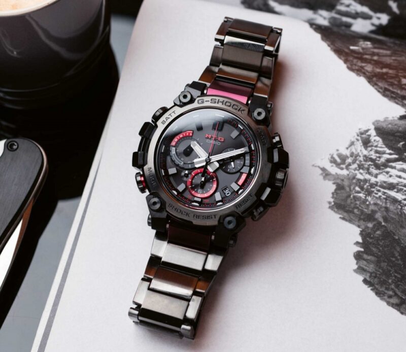 Брутальные часы G-Shock MTG-B3000 в новом удобном корпусе