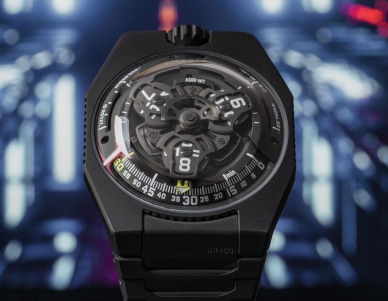 Часы Urwerk UR-100V Full Black Titanium Jacket с фирменным циферблатом