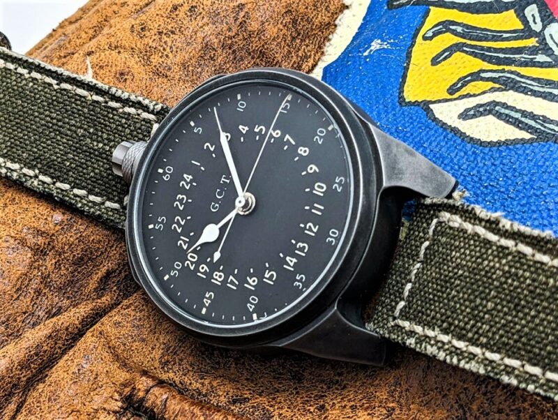 Американские часы Vortic Military Edition в ретро стиле